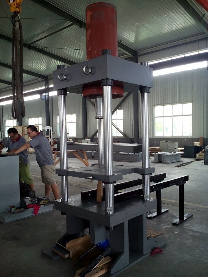 2000KN΢�C�����Һ�ŷ����ɉ���ԇ�C